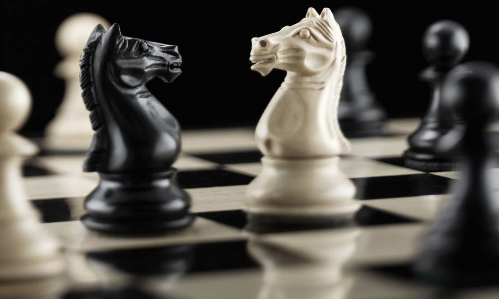 What does the 'King's side” and “Queen's side' mean in chess? - Quora